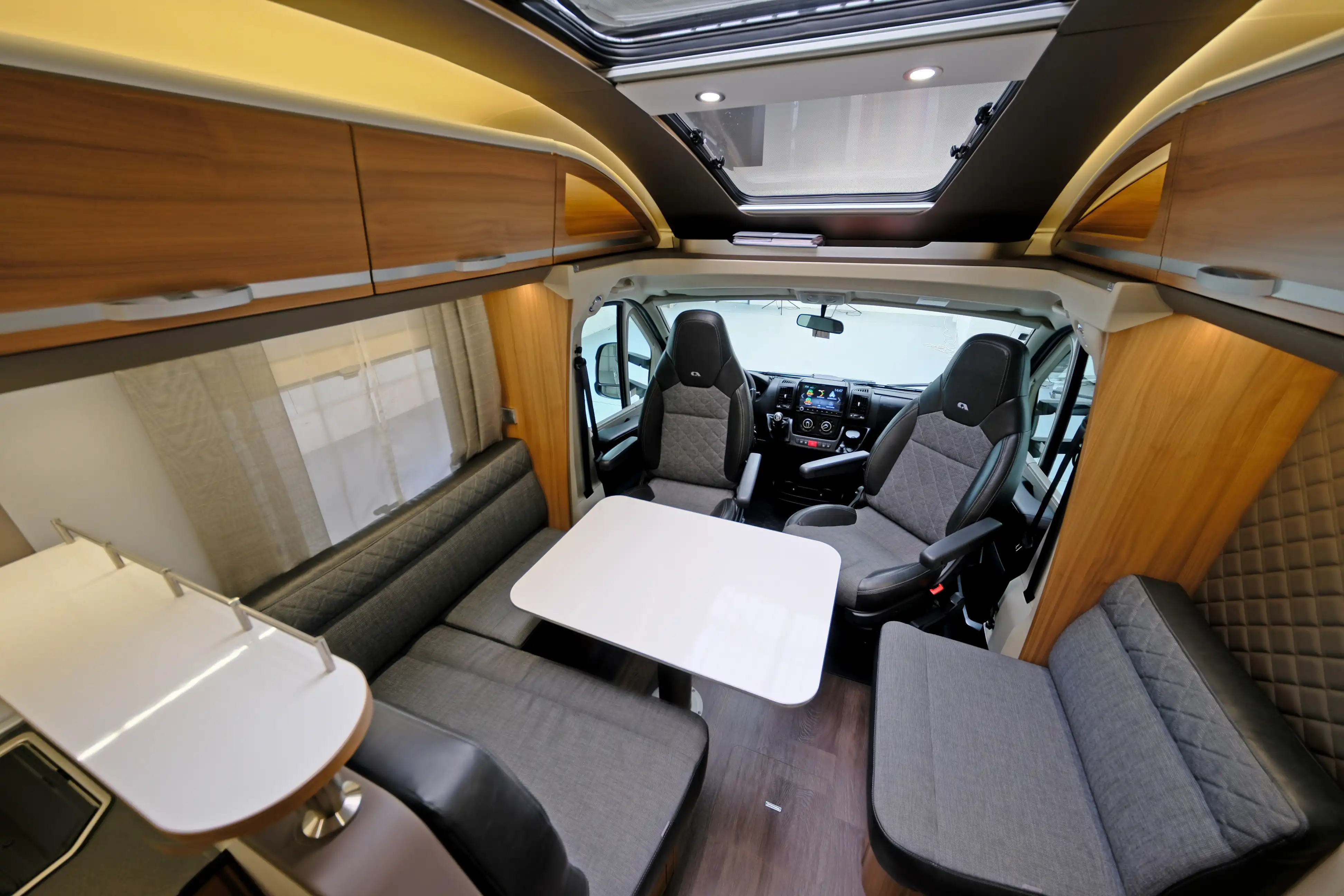 ADRIA Coral 670 SL Axess
